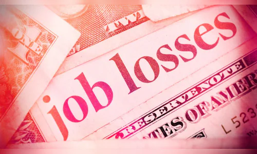 US filings for jobless aid tick up last week but remain at historically healthy levels