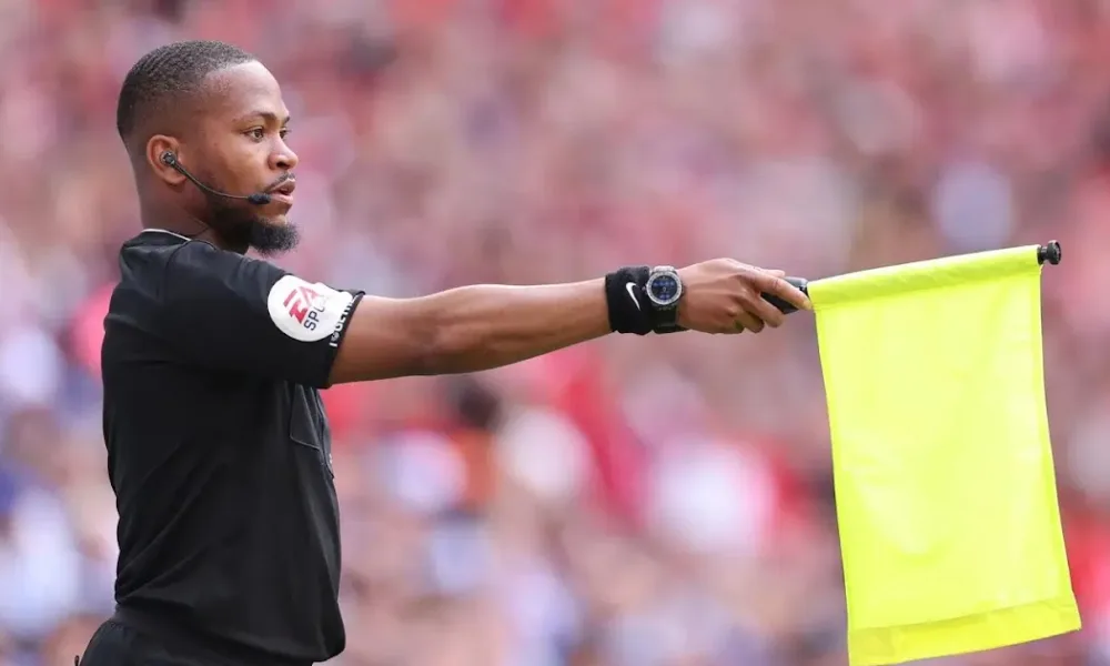 1777481716 akil howson