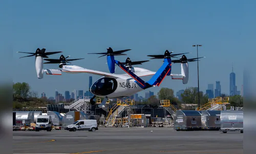 2026 04 27t165655z 1788932629 rc2qxkabhcpb rtrmadp 3 new york airtaxi 2026 04 a41e5252706e797458640d