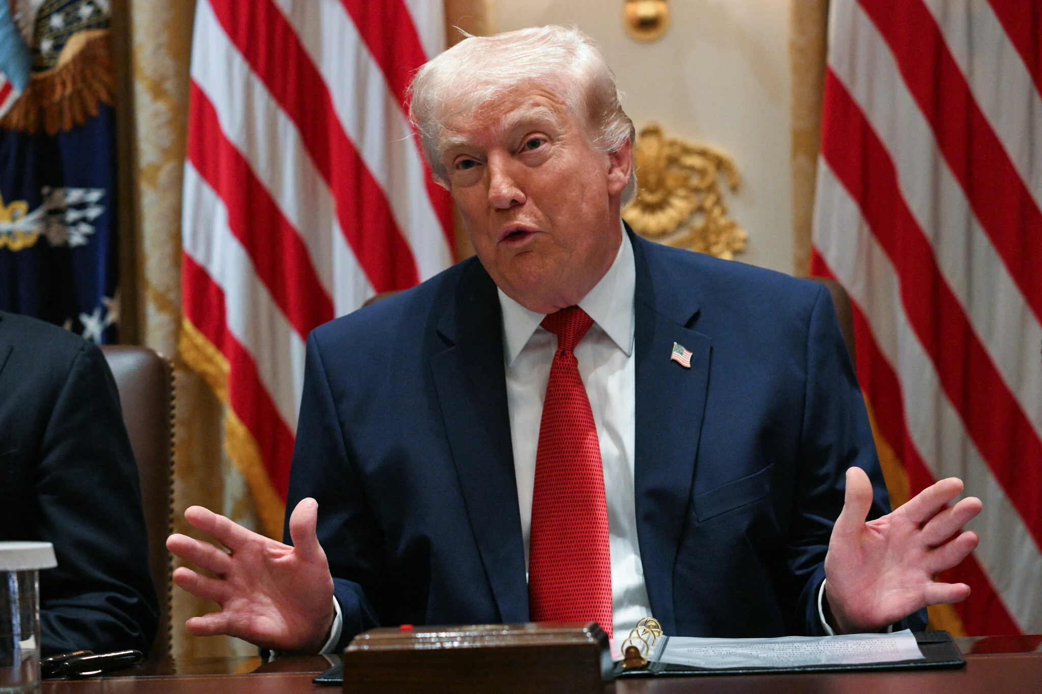 AFP 20260326 A4TP8B6 v1 HighRes UsPresidentDonaldTrumpMeetsWithMembersOfHisCabi.webp