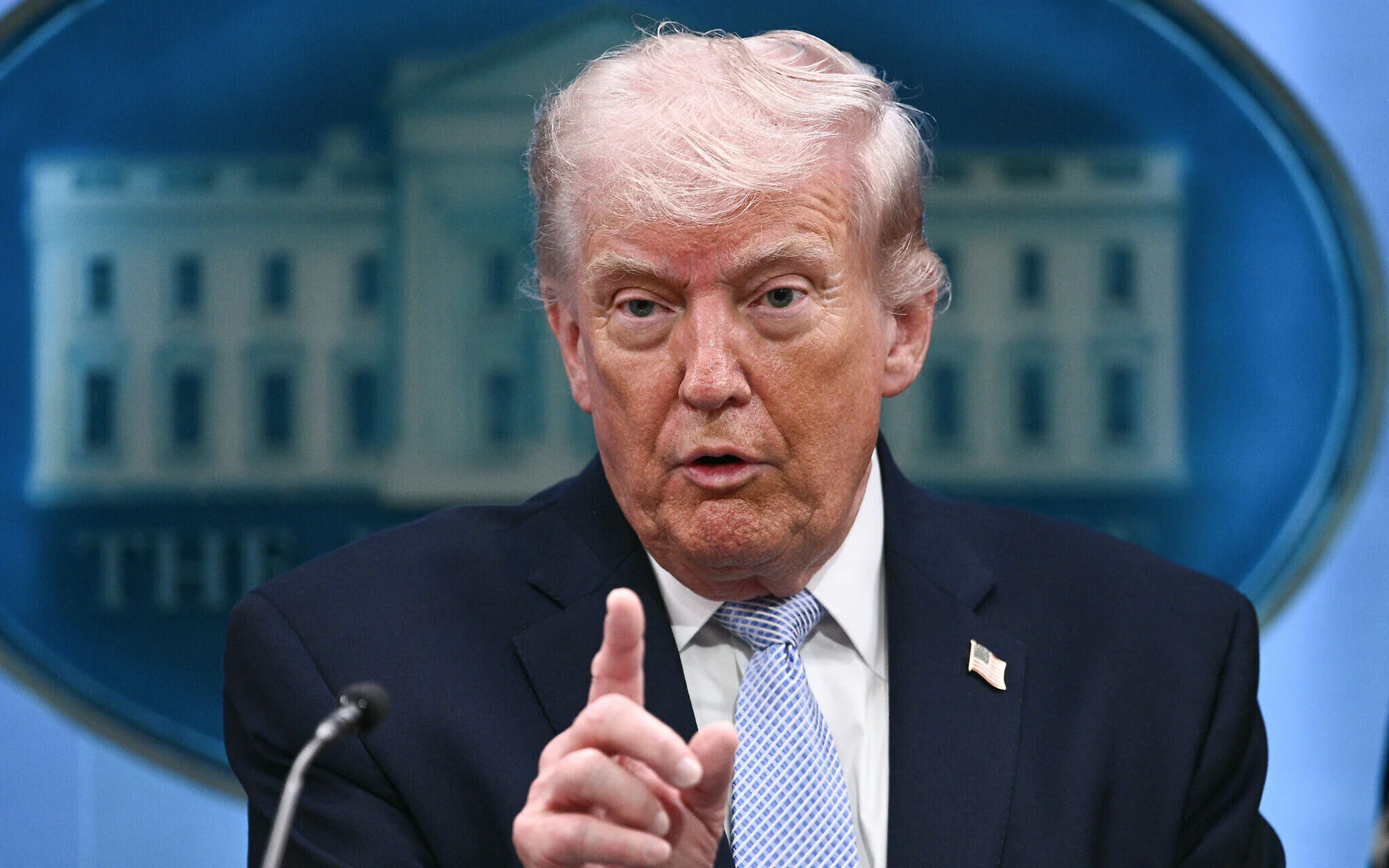 AFP 20260406 A6W393G v1 HighRes UsPresidentDonaldTrumpHoldsPresserAmidIranWar e1775567502993.we