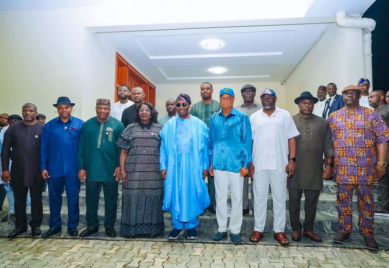 Akpabio Eno with 3 Senators 9 Reps members