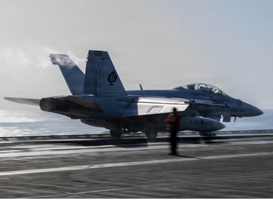 FireShot Capture 878 Trump warns Iran has 48 hours to make a deal hunt goes on for missin www.reute