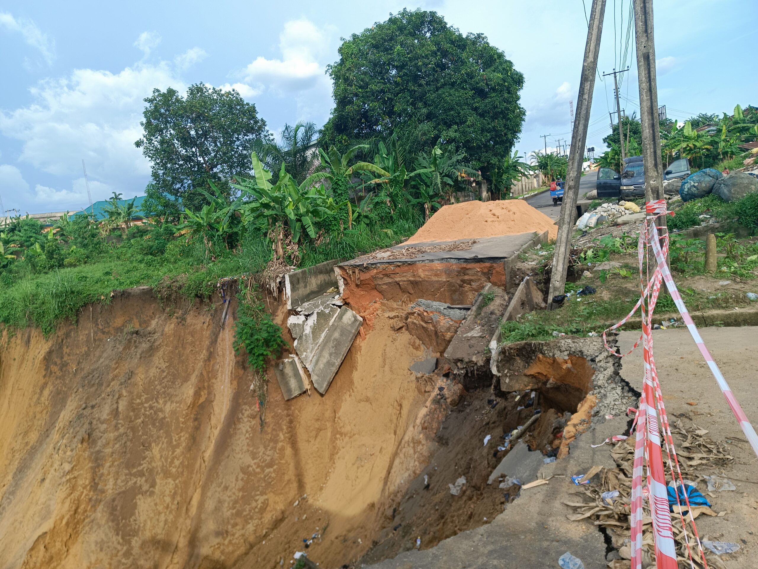Gully erosion in Uyo Village swallows up road scaled