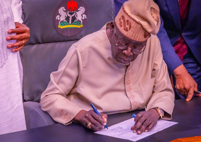 BREAKING: Tinubu Assents To 2026 Appropriation Bill, 2025 Budget Extension