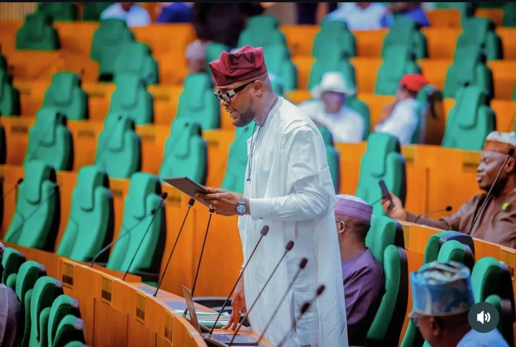 Olamijuwonlo Alao Akala 1044x702 1