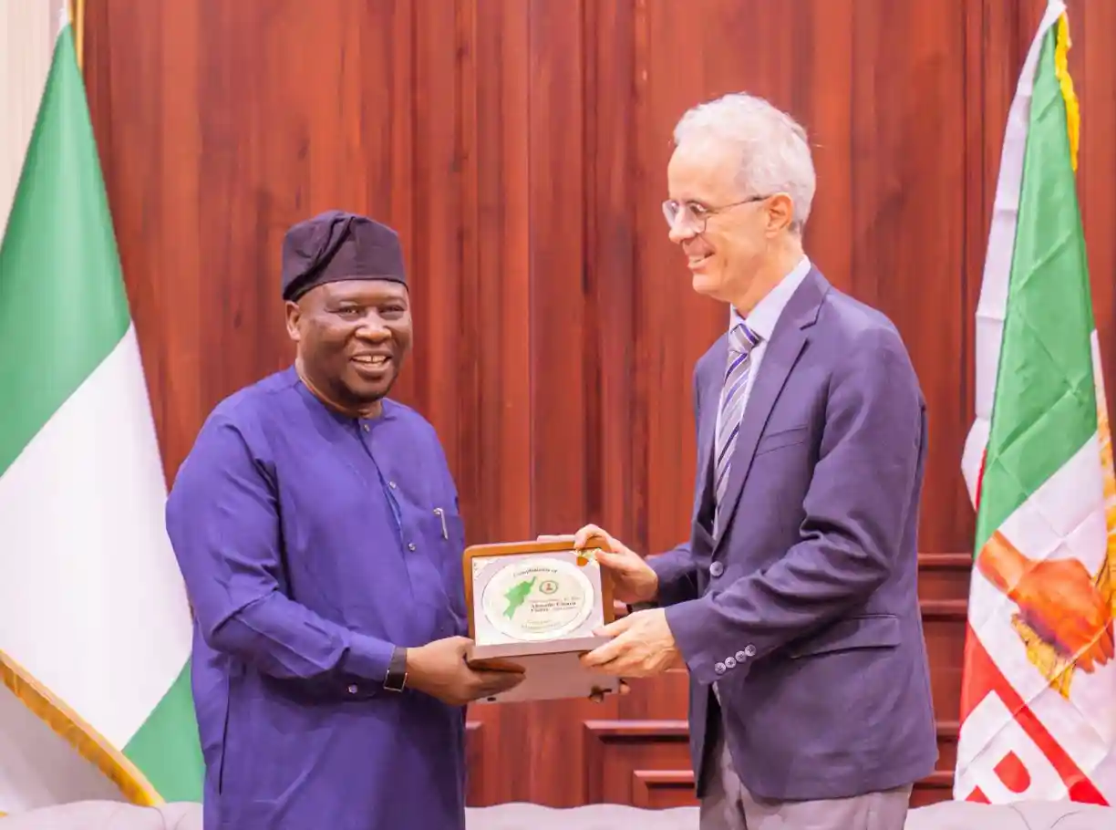 PicsArt 04 13 06.14.54