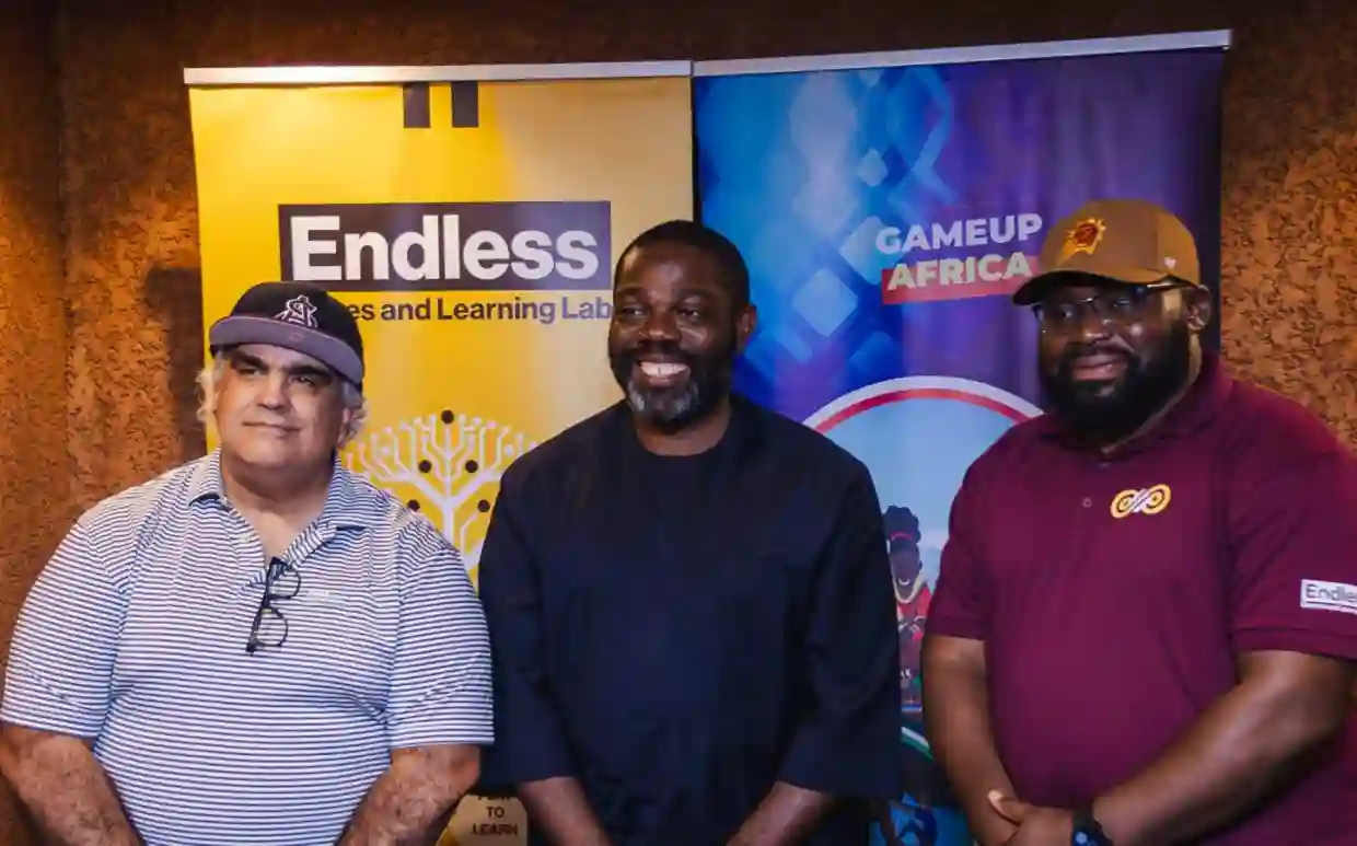 PicsArt 04 17 11.43.34