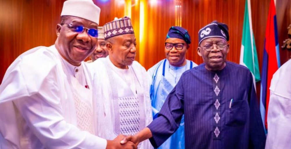 President Bola TInubu and lawmakers 1024x512