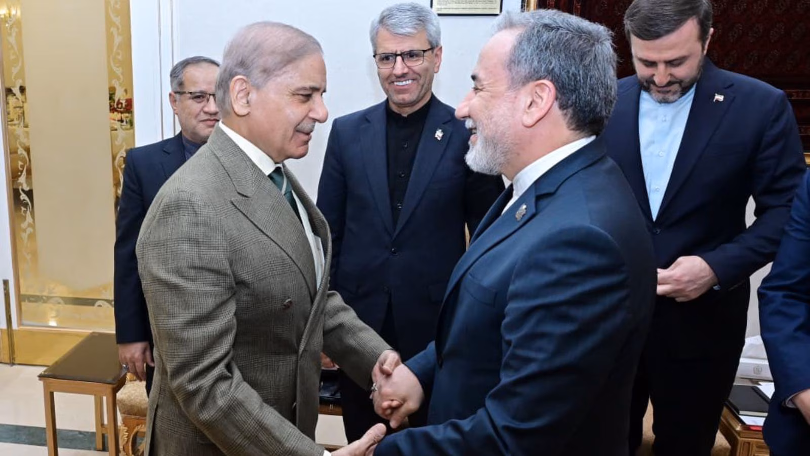 Shehbaz Sharif Araghchi 1