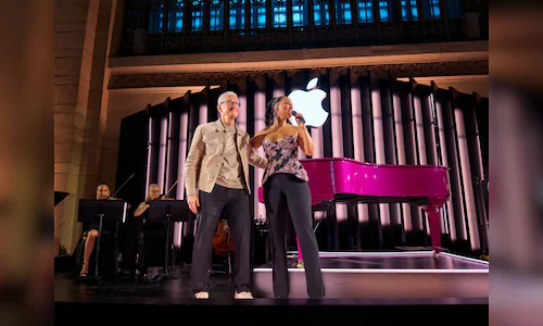 apple 50 year anniversary new york tim cook with alicia keys 2026 04 1deae9e6d87c89094ac7924b1779575