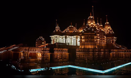 baps hindu mandir abu dhabi 2026 04 54a634d8f1af5e25d1ebd59b7a799e21