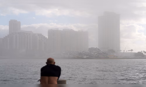 miami hotel implosion 2 2026 04 ccfa177fa94060499ff1d8994a80ff96