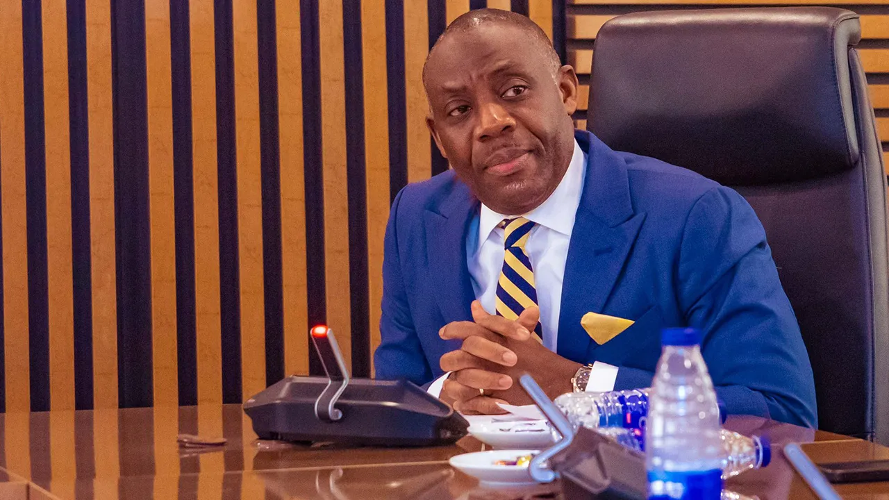 1778091311 Tunji Alausa