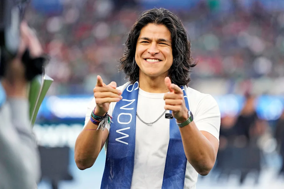 Actor Cristo Fernandez swaps acting for football signs for US.webp