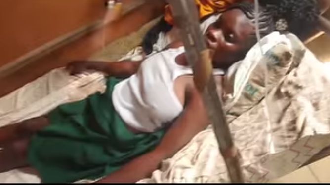 Angry Youths attack teachers in Rivers community school after a