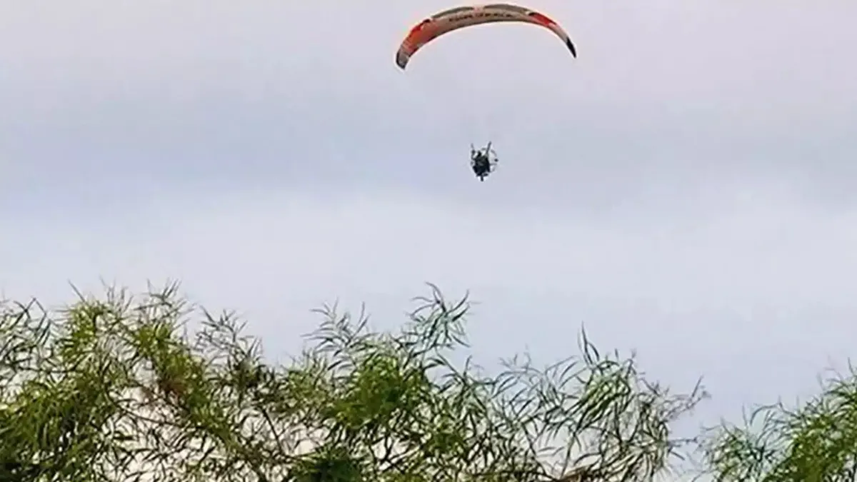 Hamas paraglider unit