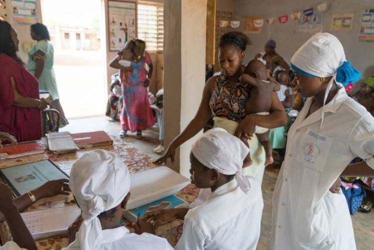 Meningitis Vaccine being administered 3