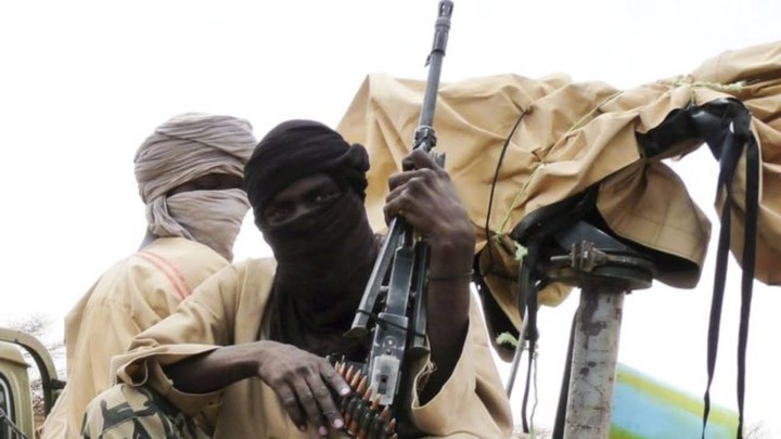 Gunmen invade Ahoro-Esinele community in Oyo, abduct school principal, students