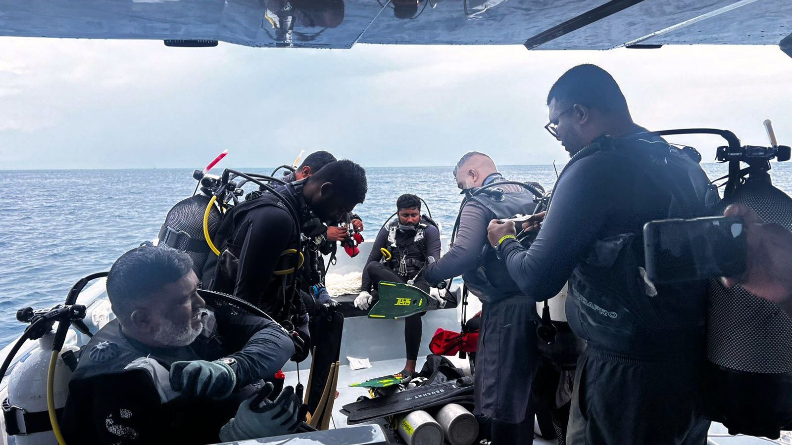 Maldives underwater trip gets deadlier: Rescue diver killed, search for 4 dead Italians suspended