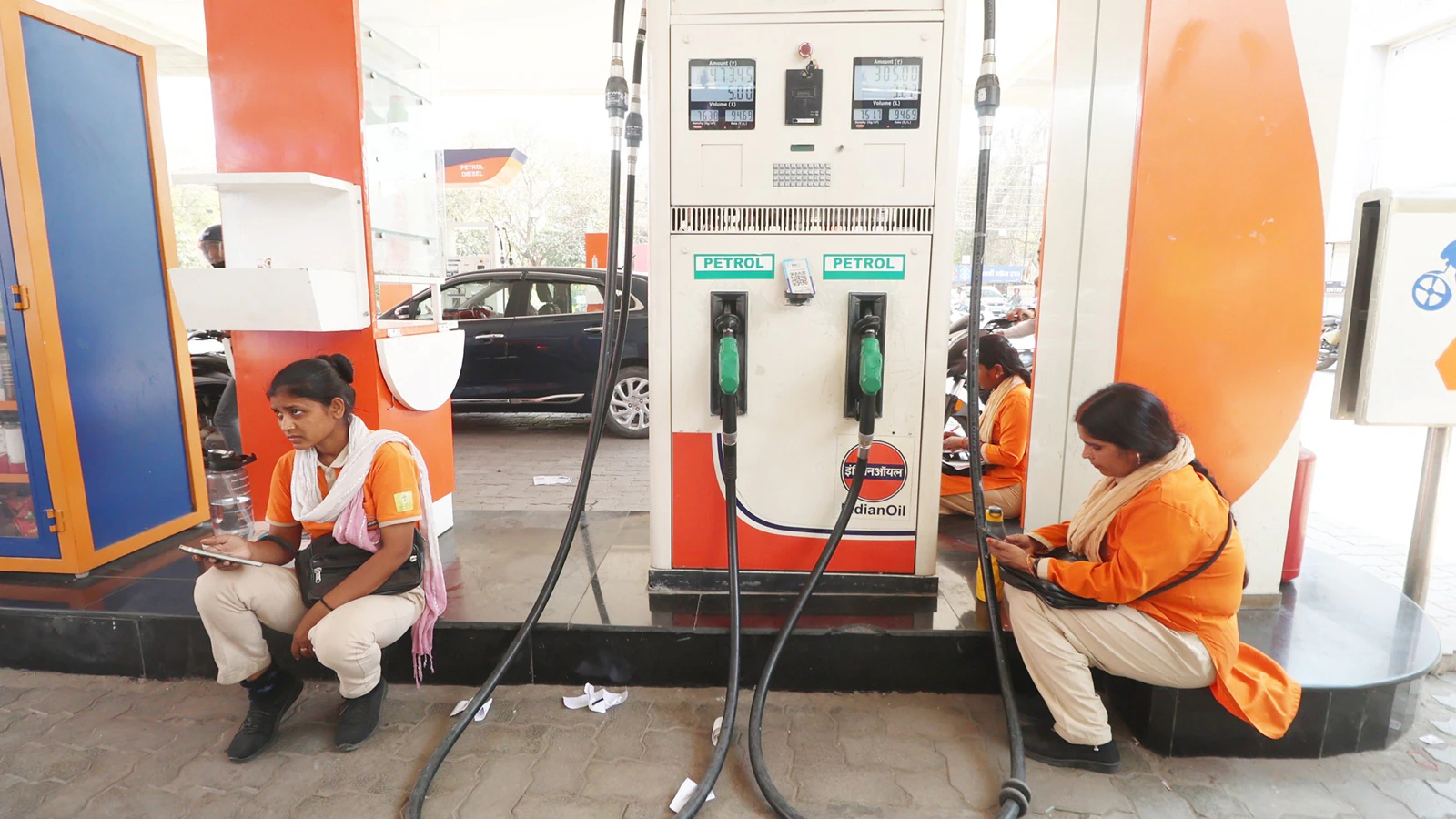 petrol pump 1